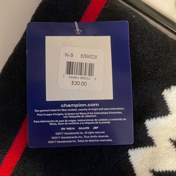 BNWT Champion Scarf - Picture 2 of 2